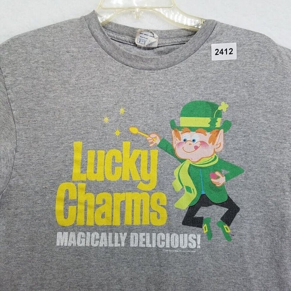 Lucky Charms Cereal Shirt Medium‎ Magically Delicious Snack Tee Leprechaun Logo